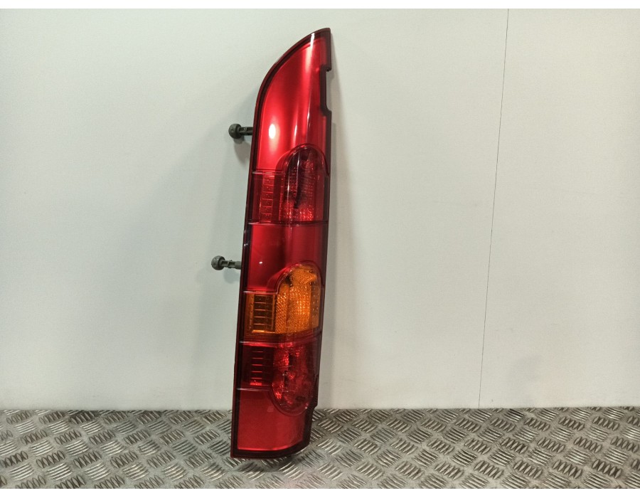 Recambio de piloto trasero izquierdo para renault kangoo express (fc0/1_) 1.5 dci (fc1e) referencia OEM IAM 8200150623  