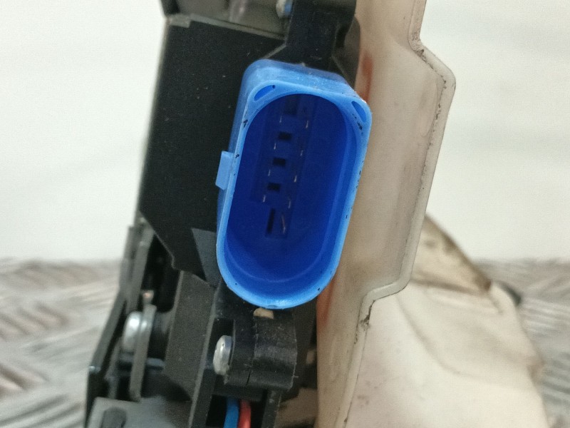 Recambio de cerradura puerta delantera izquierda para volkswagen golf v berlina (1k1) 1.9 tdi referencia OEM IAM   