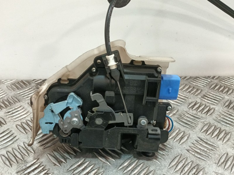 Recambio de cerradura puerta delantera izquierda para volkswagen golf v berlina (1k1) 1.9 tdi referencia OEM IAM   