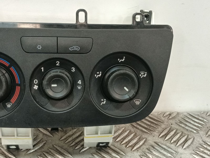 Recambio de mando climatizador para fiat doblo cargo (263_) 1.3 d multijet referencia OEM IAM 735605075  