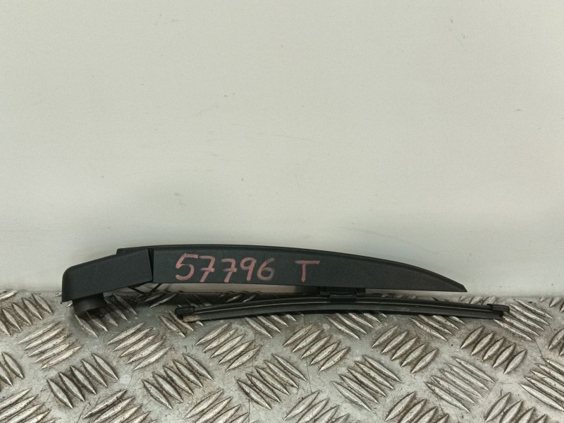 Recambio de brazo limpia trasero para renault clio iv referencia OEM IAM   