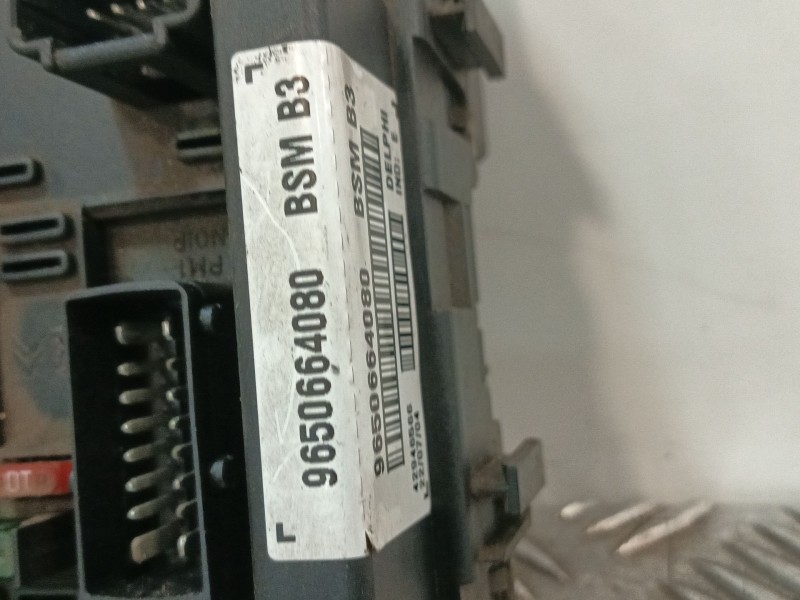 Recambio de caja reles / fusibles para peugeot 307 sw (3h) 1.6 hdi 110 referencia OEM IAM 9650664080  