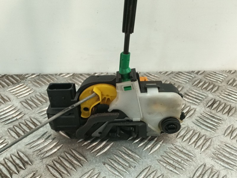 Recambio de cerradura puerta trasera izquierda para chevrolet cruze hatchback (j305) 1.7 d referencia OEM IAM 3023881LH1  