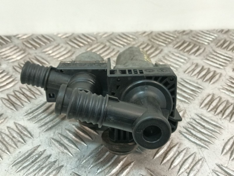 Recambio de valvula intercambio de calefaccion para bmw x3 (e83) 3.0 d referencia OEM IAM 64118369807 1147412149 