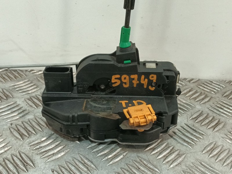 Recambio de cerradura puerta trasera derecha para chevrolet cruze hatchback (j305) 1.7 d referencia OEM IAM 3023880RH2  