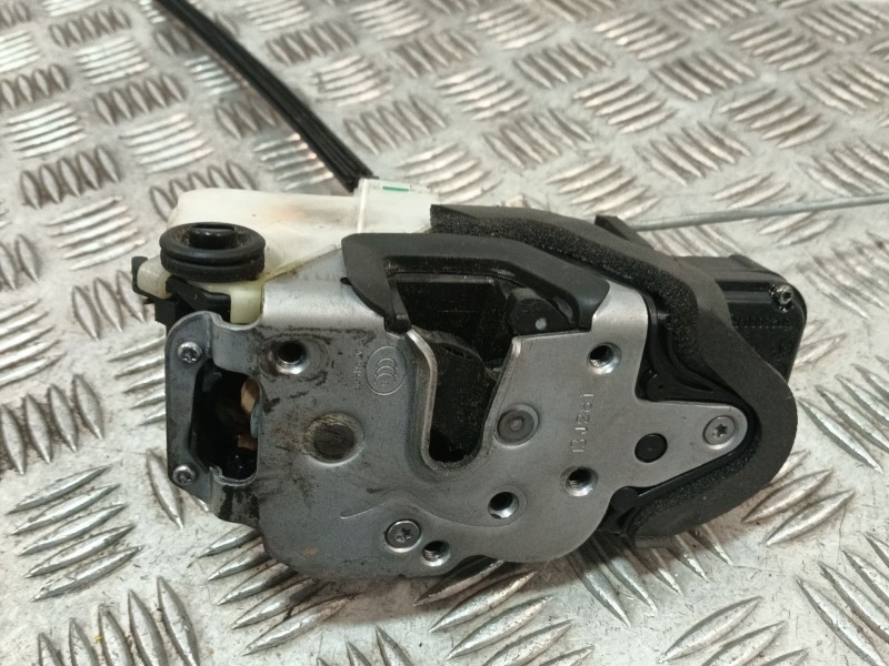 Recambio de cerradura puerta trasera derecha para chevrolet cruze hatchback (j305) 1.7 d referencia OEM IAM 3023880RH2  