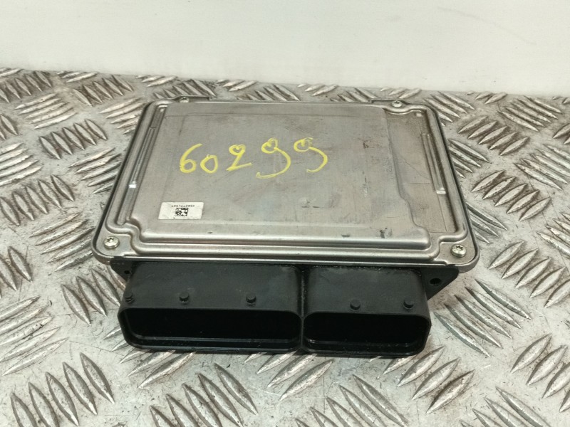 Recambio de centralita motor uce para skoda fabia iii (nj3) 1.0 tsi referencia OEM IAM 04C907309BP 0261D21435 