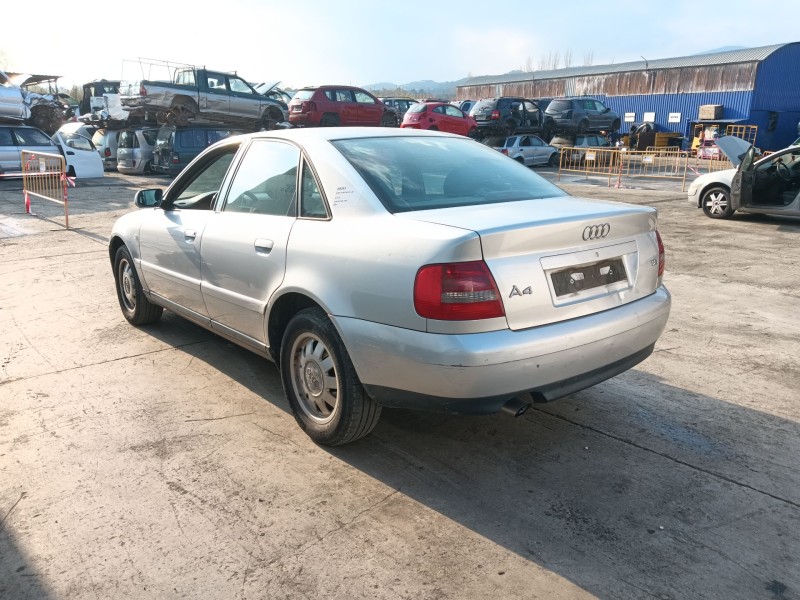 audi a4 b5 (8d2) del año 2000