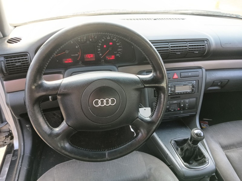 audi a4 b5 (8d2) del año 2000