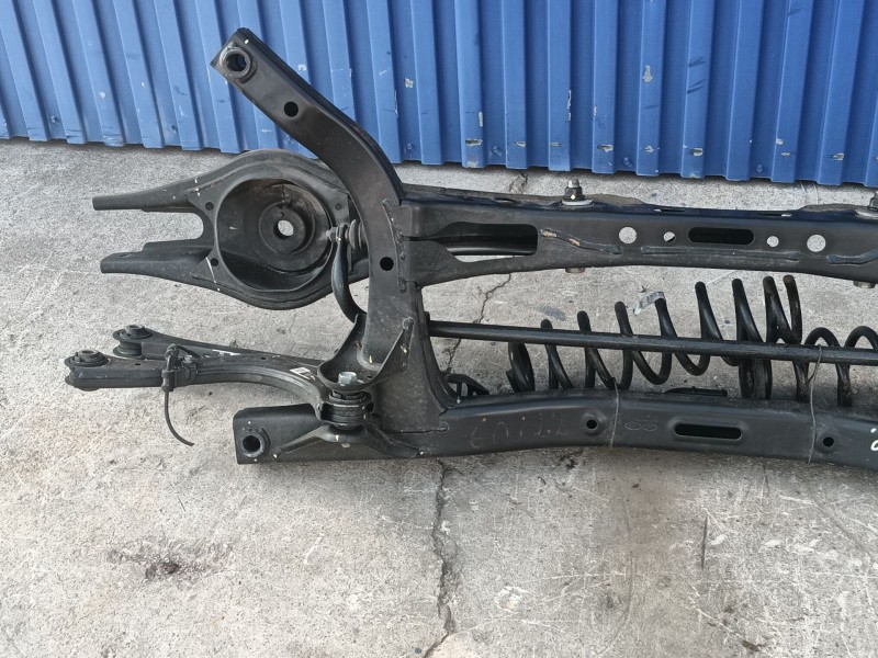 Recambio de puente trasero para hyundai ioniq (ae) 1.6 gdi hybrid referencia OEM IAM   
