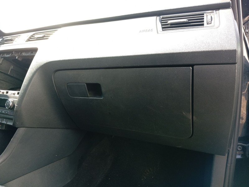 Recambio de guantera para seat toledo iv (kg3) 1.6 tdi referencia OEM IAM 5JB857097G9B9  