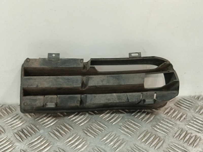 Recambio de rejilla paragolpes izquierda para volkswagen golf iv (1j1) 1.9 tdi referencia OEM IAM 1J0853665B  
