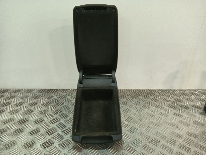 Recambio de apoyabrazos central para audi a6 berlina (4f2) referencia OEM IAM   