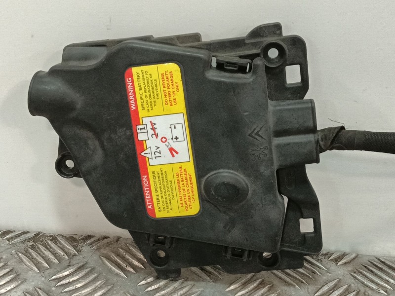 Recambio de caja reles / fusibles para citroën c3 i (fc_, fn_) 1.4 hdi referencia OEM IAM 9801147680  