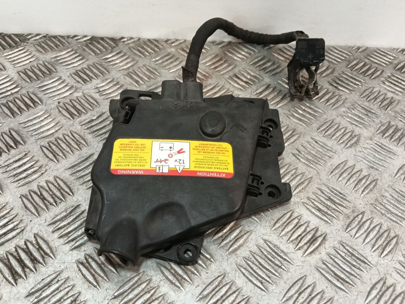 Recambio de caja reles / fusibles para citroën c3 i (fc_, fn_) 1.4 hdi referencia OEM IAM 9801147680  