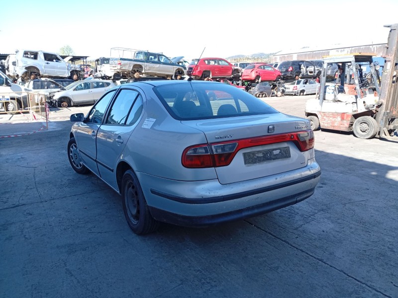 seat toledo ii (1m2) del año 1999