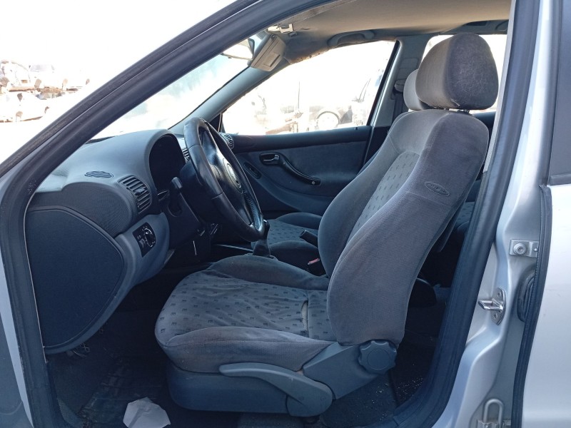 seat toledo ii (1m2) del año 1999