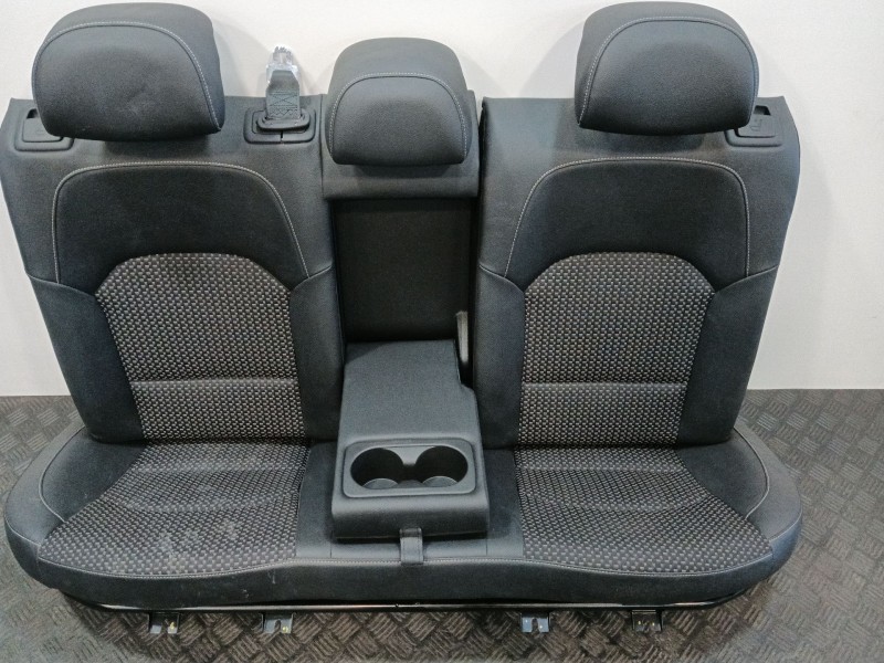 Recambio de asientos traseros para kia xceed (cd) 1.6 gdi hybrid referencia OEM IAM   