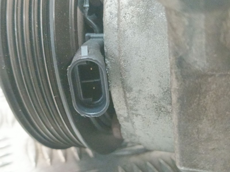 Recambio de compresor aire acondicionado para ssangyong rexton w / rexton 2.0 xdi referencia OEM IAM 6711303211  