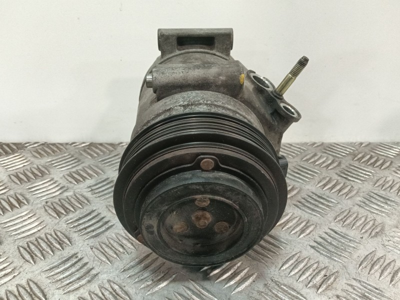 Recambio de compresor aire acondicionado para ssangyong rexton w / rexton 2.0 xdi referencia OEM IAM 6711303211  