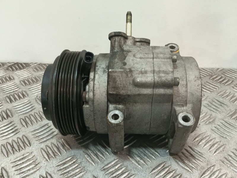 Recambio de compresor aire acondicionado para ssangyong rexton w / rexton 2.0 xdi referencia OEM IAM 6711303211  
