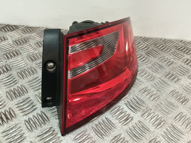 Recambio de piloto trasero derecho para seat toledo iv (kg3) 1.6 tdi referencia OEM IAM 6JH945096E  