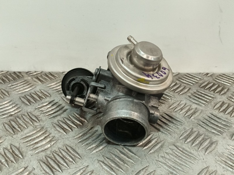 Recambio de valvula egr para volkswagen polo iv (9n_, 9a_) 1.4 tdi referencia OEM IAM 045131501C 036129637B 