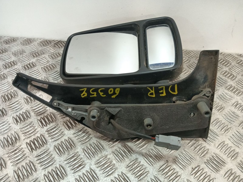 Recambio de retrovisor derecho para nissan interstar furgoneta (x70) dci 115 referencia OEM IAM   