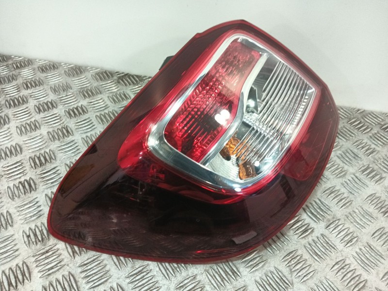 Recambio de piloto trasero izquierdo para dacia sandero ii (b8_) 1.5 dci referencia OEM IAM 265550577R  