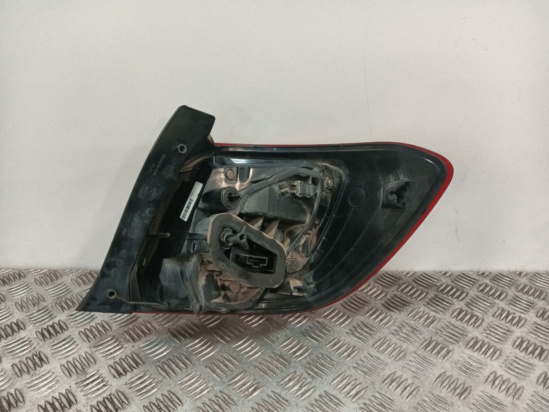 Recambio de piloto trasero izquierdo para dacia sandero ii (b8_) 1.5 dci referencia OEM IAM 265550577R  