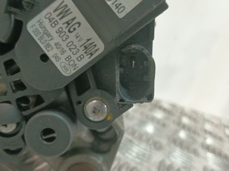 Recambio de alternador para seat ibiza iv (6j5, 6p1) 1.4 tdi referencia OEM IAM 04B903023B  