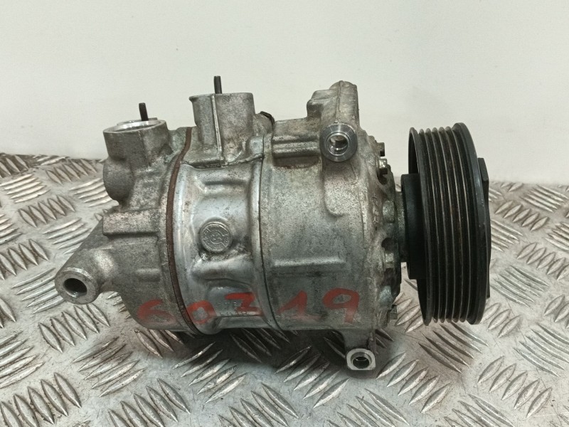 Recambio de compresor aire acondicionado para seat ibiza iv (6j5, 6p1) 1.4 tdi referencia OEM IAM 5Q0816803E  