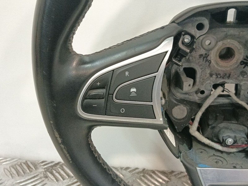 Recambio de volante para renault scénic iv (j9_) 1.5 dci 110 referencia OEM IAM 484001180R 631397100E 636809100A
