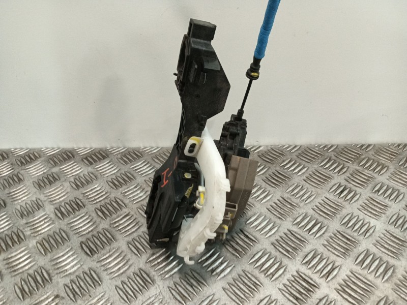 Recambio de cerradura puerta delantera izquierda para kia ceed referencia OEM IAM 81310J7010  