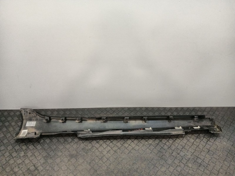 Recambio de faldon lateral para volvo v40 hatchback (525) d3 referencia OEM IAM 31395042LH  