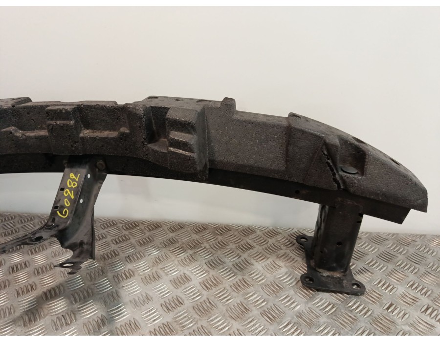 Recambio de refuerzo paragolpes delantero para nissan qashqai i (j10, nj10) 2.0 dci referencia OEM IAM 62030  