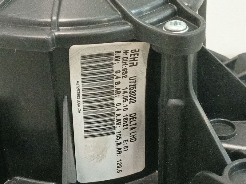 Recambio de motor calefaccion para opel astra j lim. 1.6 16v cat referencia OEM IAM 25020139  