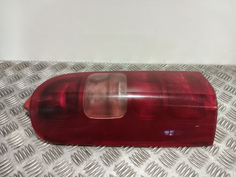 Recambio de piloto trasero izquierdo para nissan interstar furgoneta (x70) dci 115 referencia OEM IAM   