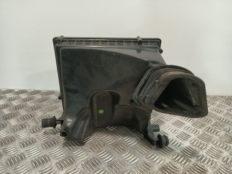 Recambio de carcasa filtro aire para opel astra j lim. 1.6 16v cat referencia OEM IAM 13272759  