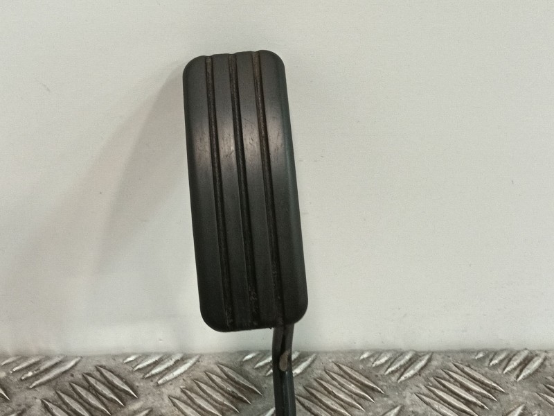 Recambio de potenciometro pedal para renault clio iii referencia OEM IAM 8200297342A  