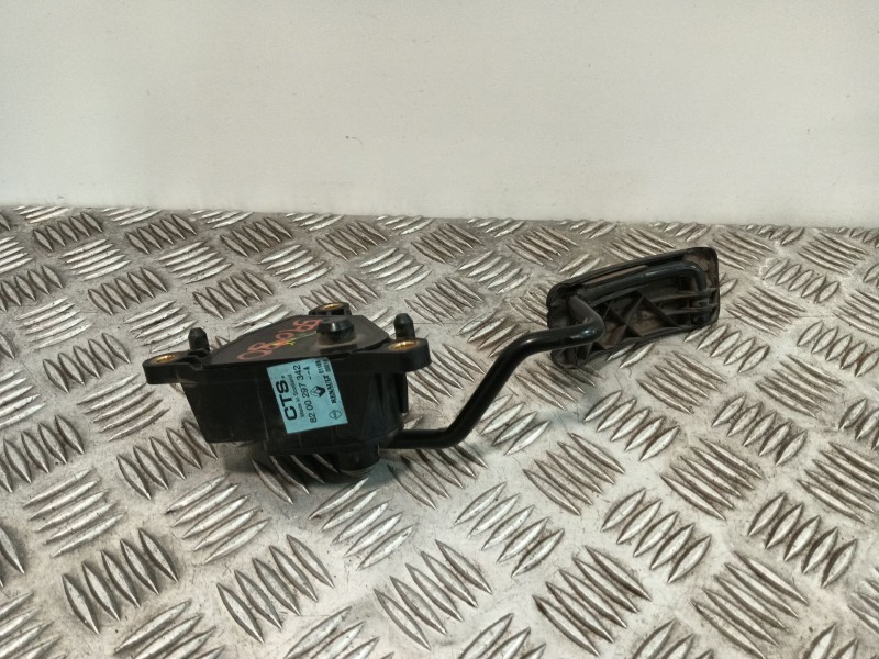 Recambio de potenciometro pedal para renault clio iii referencia OEM IAM 8200297342A  