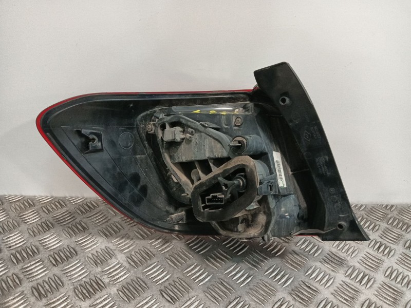Recambio de piloto trasero derecho para dacia sandero ii (b8_) 1.5 dci referencia OEM IAM 265500465R 62421304 