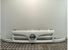 Recambio de rejilla delantera para nissan interstar furgoneta (x70) dci 115 referencia OEM IAM 8200125267A 8200135305 