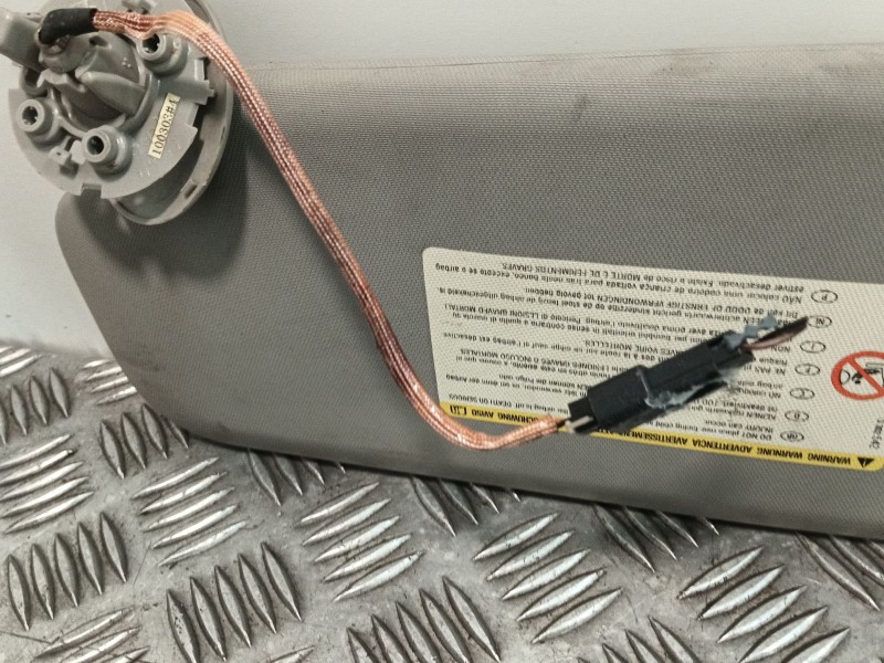 Recambio de parasol derecho para opel astra j lim. 1.6 16v cat referencia OEM IAM 13302542  