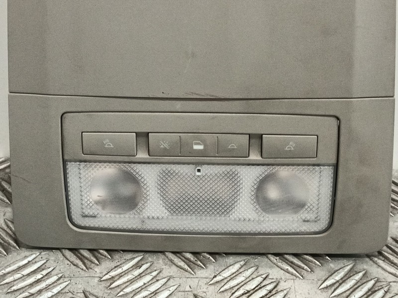 Recambio de luz interior para opel astra j lim. 1.6 16v cat referencia OEM IAM 316627975 315671560 