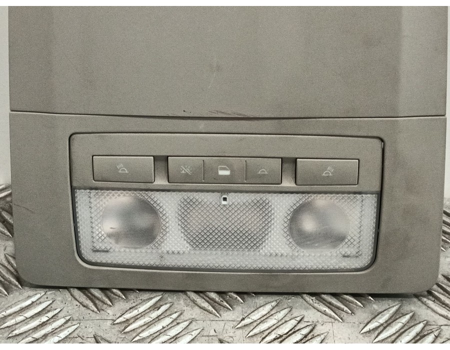 Recambio de luz interior para opel astra j lim. 1.6 16v cat referencia OEM IAM 316627975 315671560 