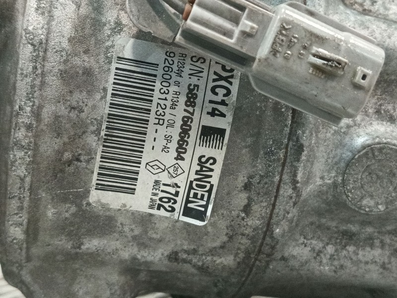 Recambio de compresor aire acondicionado para renault scénic iv (j9_) 1.5 dci 110 referencia OEM IAM 926003123R  
