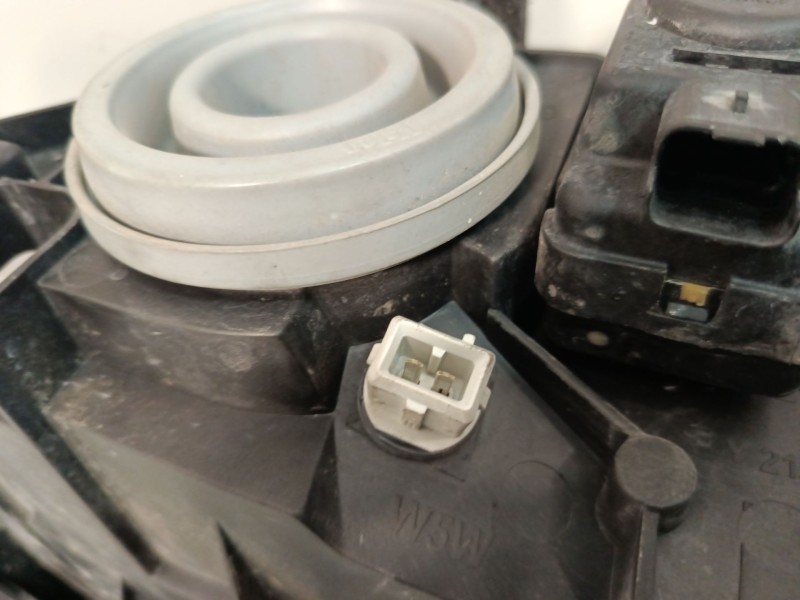 Recambio de faro derecho para citroën saxo (s0, s1) 1.4 vts referencia OEM IAM 9636331680 89003433 