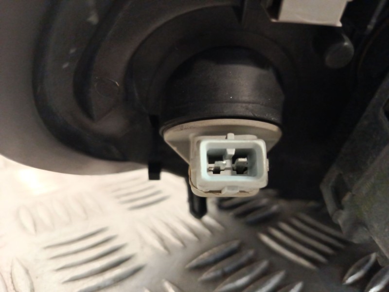 Recambio de faro izquierdo para citroën saxo (s0, s1) 1.4 vts referencia OEM IAM 9636331780  