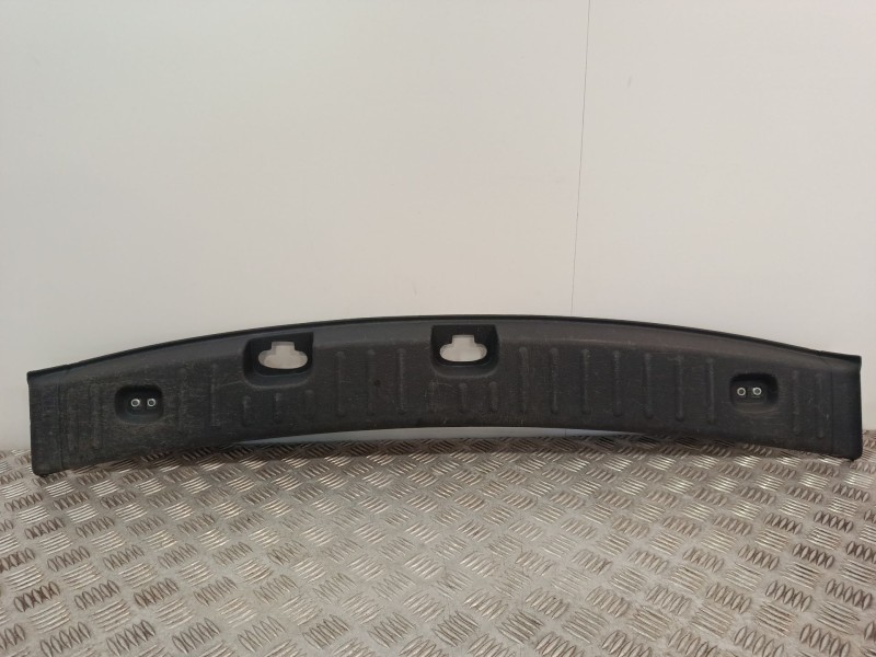 Recambio de moldura para volkswagen caddy alltrack iv furgoneta/monovolumen (saa) 1.4 tsi referencia OEM IAM 2K0864583  
